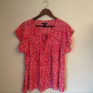 GAP floral print tie front blouse size L.